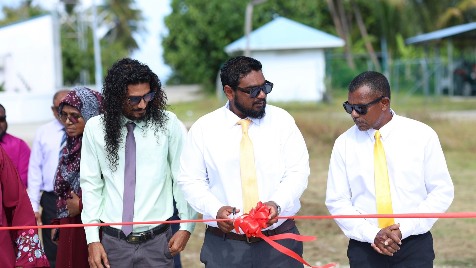  އައުޓްޑޯ ޖިމް ހުޅުވުން